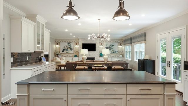 1916 Parkwood Dr, Scotch Plains Twp., NJ 07076