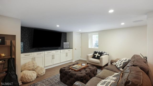 1916 Parkwood Dr, Scotch Plains Twp., NJ 07076