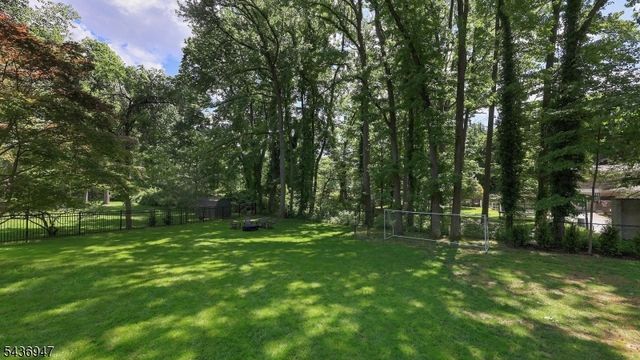 1916 Parkwood Dr, Scotch Plains Twp., NJ 07076
