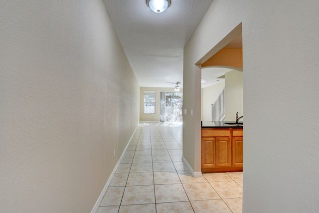 113 Hemingway Court, Palm Springs, FL 33461