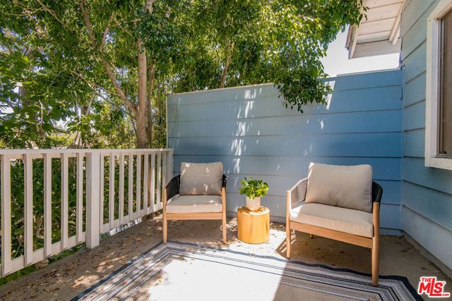 7025 Glade Avenue 24, Canoga Park, CA 91303