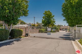 7025 Glade Avenue 24, Canoga Park, CA 91303