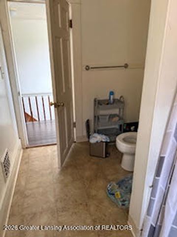 906 E Michigan Avenue, East Lansing, MI 48823