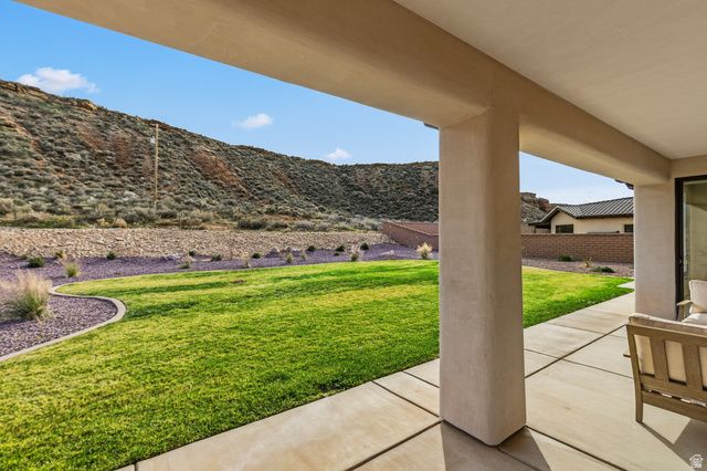 385 E ENTRADA DR, Virgin, UT 84779