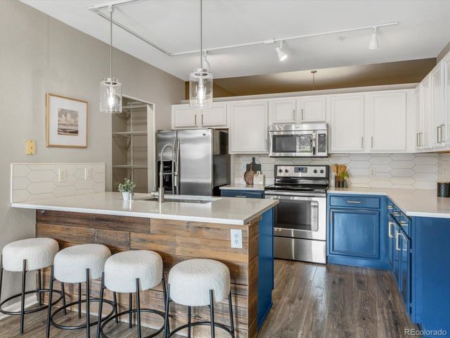 15475 Andrews Drive 214, Denver, CO 80239