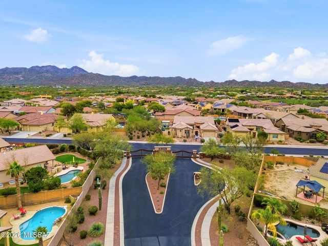 1220 W Calabria Court, Oro Valley, AZ 85755