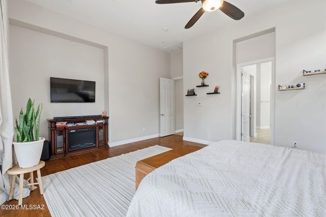 1220 W Calabria Court, Oro Valley, AZ 85755