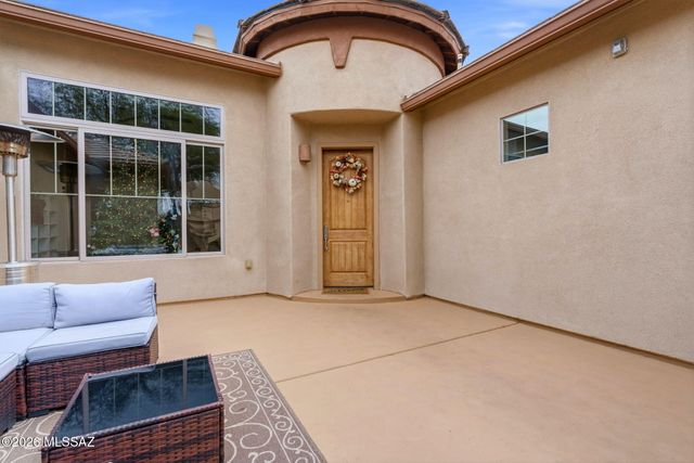 1220 W Calabria Court, Oro Valley, AZ 85755
