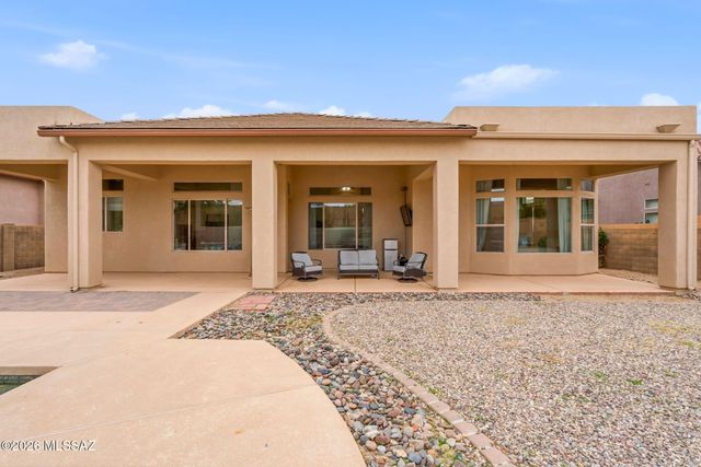 1220 W Calabria Court, Oro Valley, AZ 85755