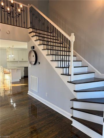 484 Rural Retreat Road, Winston-salem, NC 27107