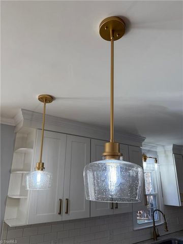 484 Rural Retreat Road, Winston-salem, NC 27107