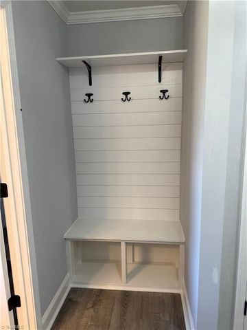 484 Rural Retreat Road, Winston-salem, NC 27107