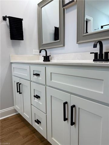 484 Rural Retreat Road, Winston-salem, NC 27107