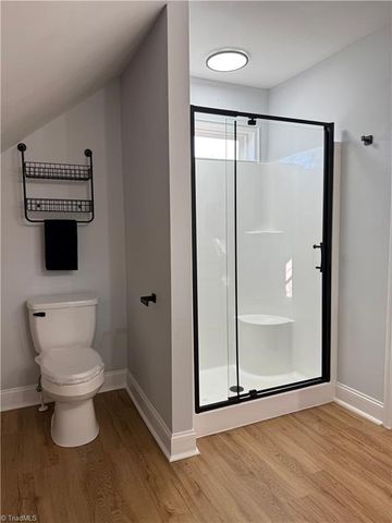 484 Rural Retreat Road, Winston-salem, NC 27107