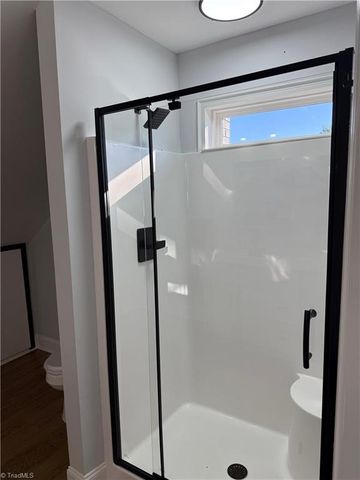 484 Rural Retreat Road, Winston-salem, NC 27107