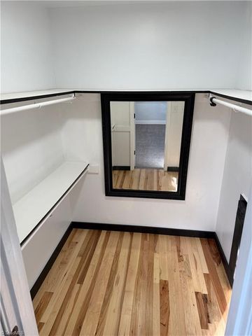 484 Rural Retreat Road, Winston-salem, NC 27107