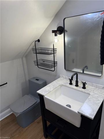 484 Rural Retreat Road, Winston-salem, NC 27107