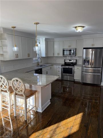 484 Rural Retreat Road, Winston-salem, NC 27107