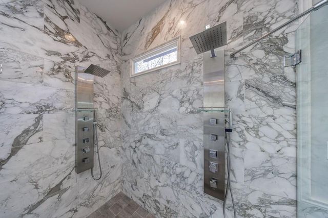9105 Old Southwick Pass, Johns Creek, GA 30022