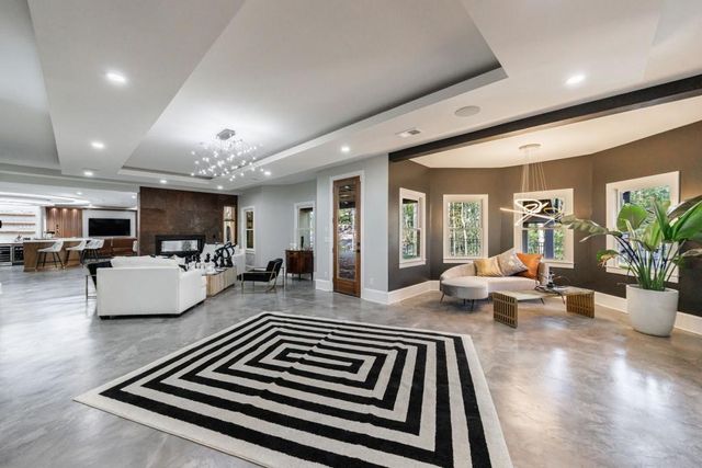 9105 Old Southwick Pass, Johns Creek, GA 30022
