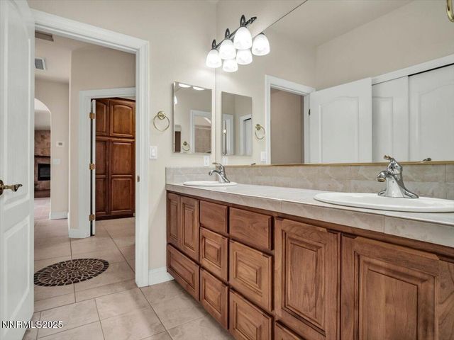 1124 N Fork Trail, Minden, NV 89423