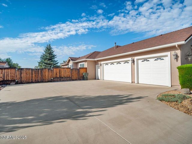 1124 N Fork Trail, Minden, NV 89423