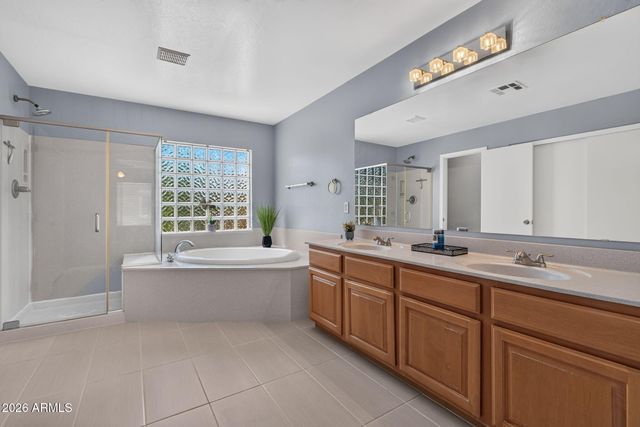 3014 W VILLA CASSANDRA Drive, Phoenix, AZ 85086