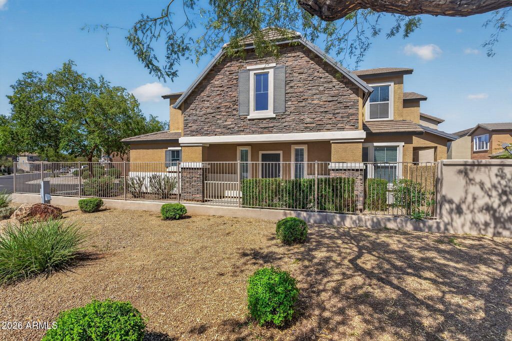 3014 W VILLA CASSANDRA Drive, Phoenix, AZ 85086