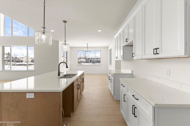 50452 Timberstone Drive, Macomb Twp, MI 48042