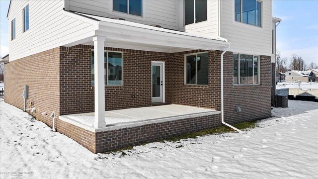 50452 Timberstone Drive, Macomb Twp, MI 48042