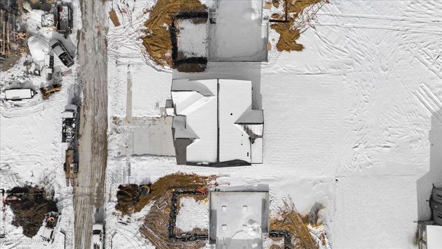 50452 Timberstone Drive, Macomb Twp, MI 48042