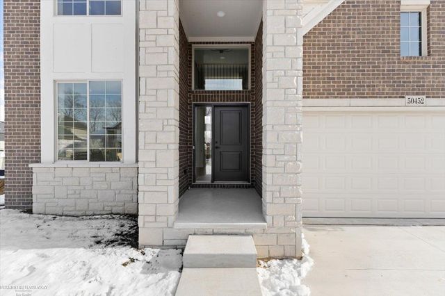 50452 Timberstone Drive, Macomb Twp, MI 48042