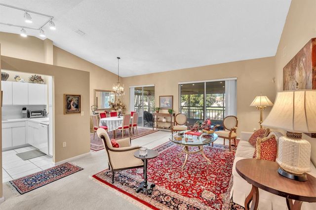 9589 Shadybrook Drive 201, Boynton Beach, FL 33437