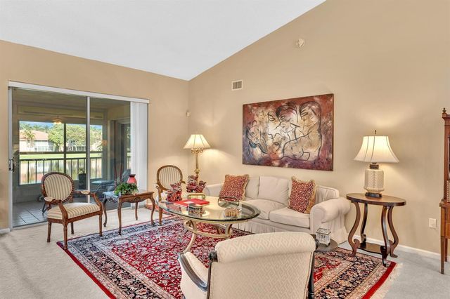 9589 Shadybrook Drive 201, Boynton Beach, FL 33437