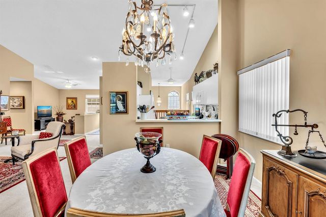 9589 Shadybrook Drive 201, Boynton Beach, FL 33437