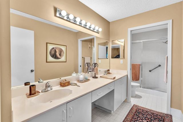 9589 Shadybrook Drive 201, Boynton Beach, FL 33437