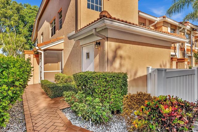 9589 Shadybrook Drive 201, Boynton Beach, FL 33437