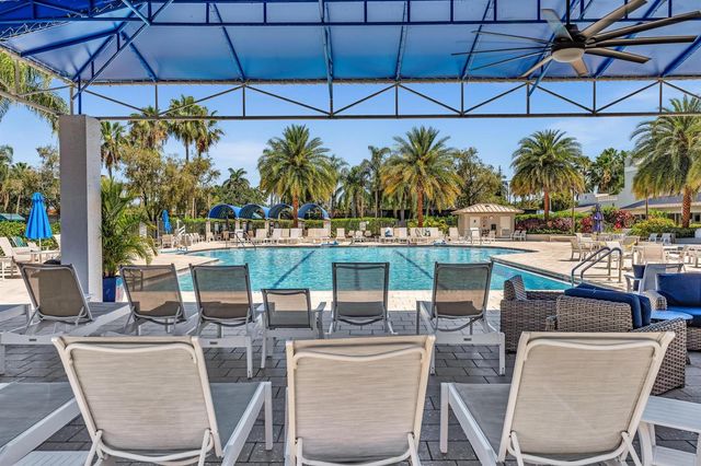 9589 Shadybrook Drive 201, Boynton Beach, FL 33437