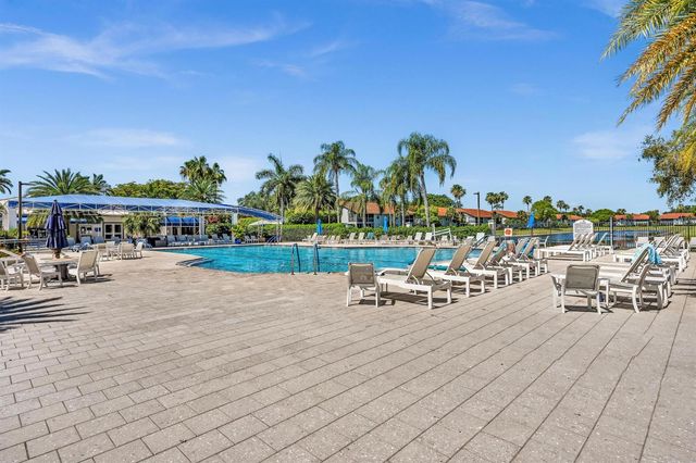 9589 Shadybrook Drive 201, Boynton Beach, FL 33437
