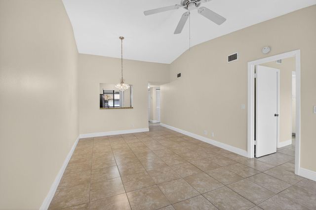 21943 REMSEN Terrace 207, Boca Raton, FL 33433