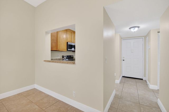 21943 REMSEN Terrace 207, Boca Raton, FL 33433