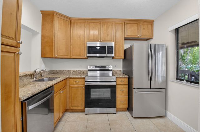 21943 REMSEN Terrace 207, Boca Raton, FL 33433