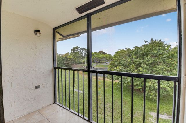 21943 REMSEN Terrace 207, Boca Raton, FL 33433