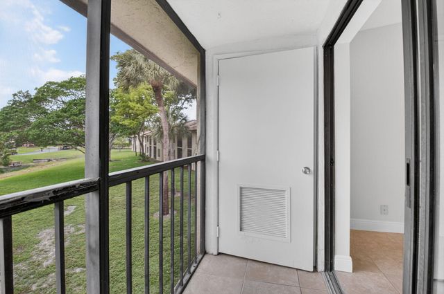 21943 REMSEN Terrace 207, Boca Raton, FL 33433