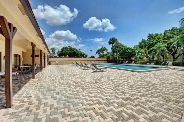 21943 REMSEN Terrace 207, Boca Raton, FL 33433