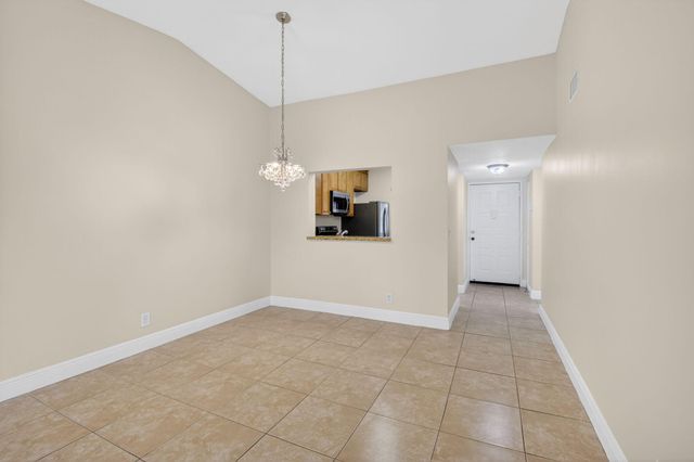 21943 REMSEN Terrace 207, Boca Raton, FL 33433