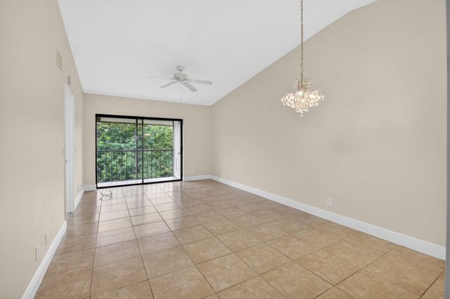 21943 REMSEN Terrace 207, Boca Raton, FL 33433