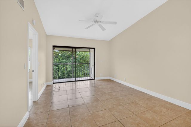21943 REMSEN Terrace 207, Boca Raton, FL 33433