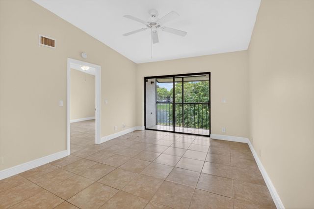 21943 REMSEN Terrace 207, Boca Raton, FL 33433