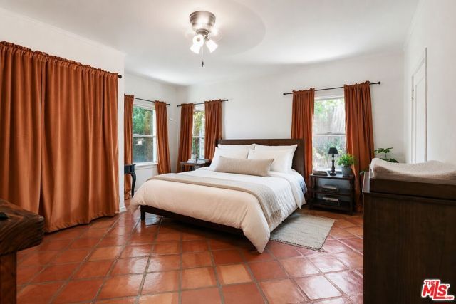 831 E Rio Grande Street, Pasadena, CA 91104
